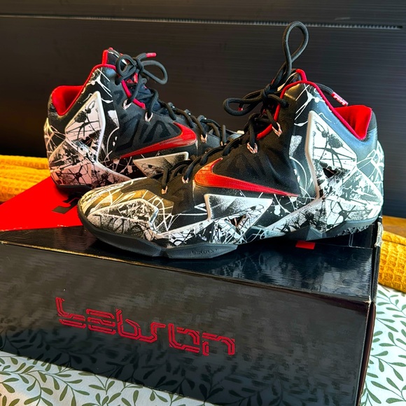 lebron james xi shoes